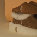 Naturfarbene Lamm Hausshuhe