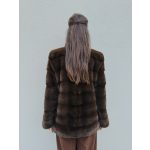 Schwarze Stoffjacke mit Echtpelzkapuze